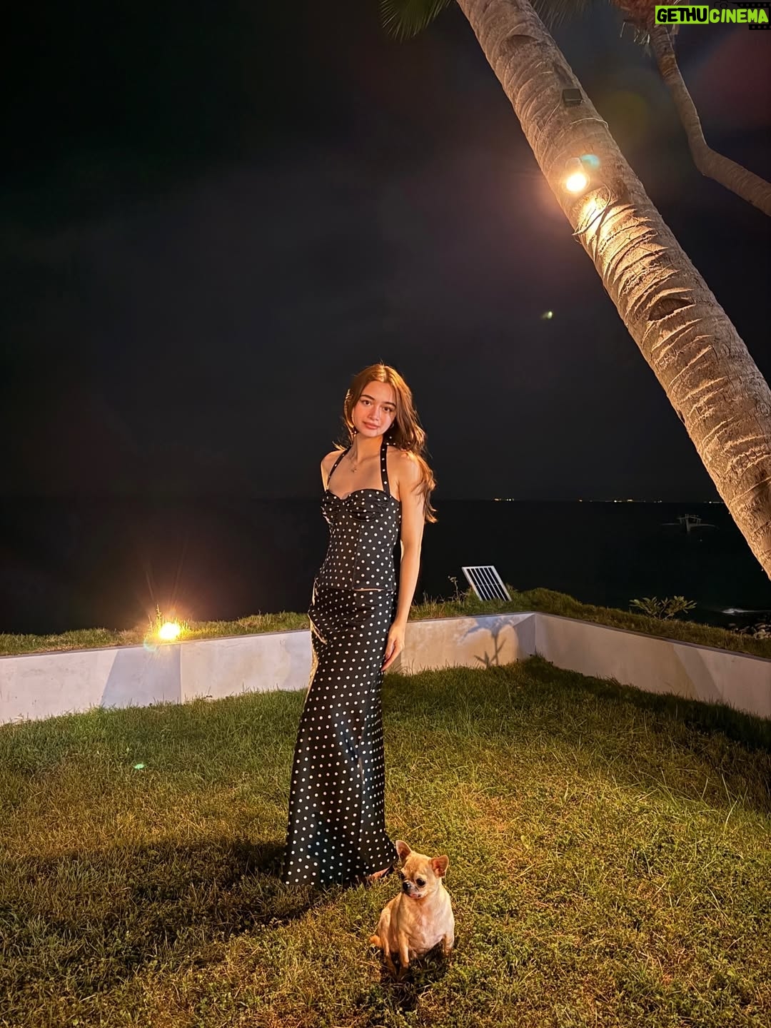Angelina Cruz - 45.5K Likes - more of me by the sea & buddy