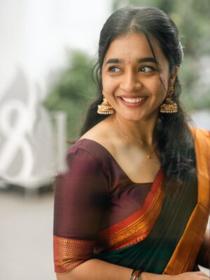 Anishma Instagram - 💫💫💫
Photography @portraitsbylokesh 
Costume @rashmimuraleedharan