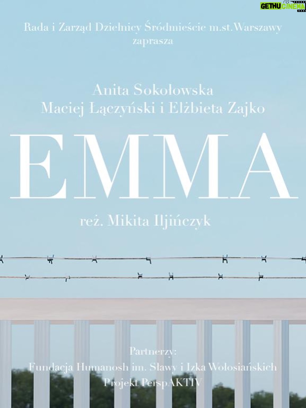 Anita Sokołowska - 1K Likes - …
33 Gala Paszportów  Polityki - paszporty  to jedna z najważniejszych nagród kulturalnych w Polsce, przyznawana od 1993 roku młodym twórcom. Mikita Iłinczyk był nominowany w kategorii TEATR. Z @i.mikita spotkaliśmy się w bydgoskiej teatralnej kuchni, kiedy reżyserowaliśmy swoje spektakle. Pół roku później zrobiliśmy razem przedstawienie „Emma” w reżyserii Mikity. To dla mnie ważne i szczególe spotkanie w pracy - temat spektaklu dotyczył sytuacji na granicy polsko-białoruskiej. 
Dziękuję Mikita, że mogłam Ci towarzyszyć w tak ważnym dla Ciebie dniu 🫶💥🫶. 
Wszystkim laureatom z całego serca gratuluję. 

…
Dziękuję @violapiekut za idealny garnitur na ten szczególny wieczór.
…
#paszportypolityki
#nagroda
#wyróżnienie 
#gala