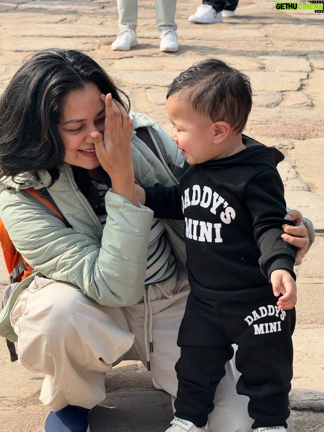 Anitha Sampath - 176.9K Likes - இவன் original அம்மா கூட இவ்ளோ matching-ஆ இல்ல 🤣
Comment the cutest pic 🥹❤️
📍Qutub minar ,Delhi 

.
.
.
.
..
#anithasampath #anithasampathindelhi #goldentriangle