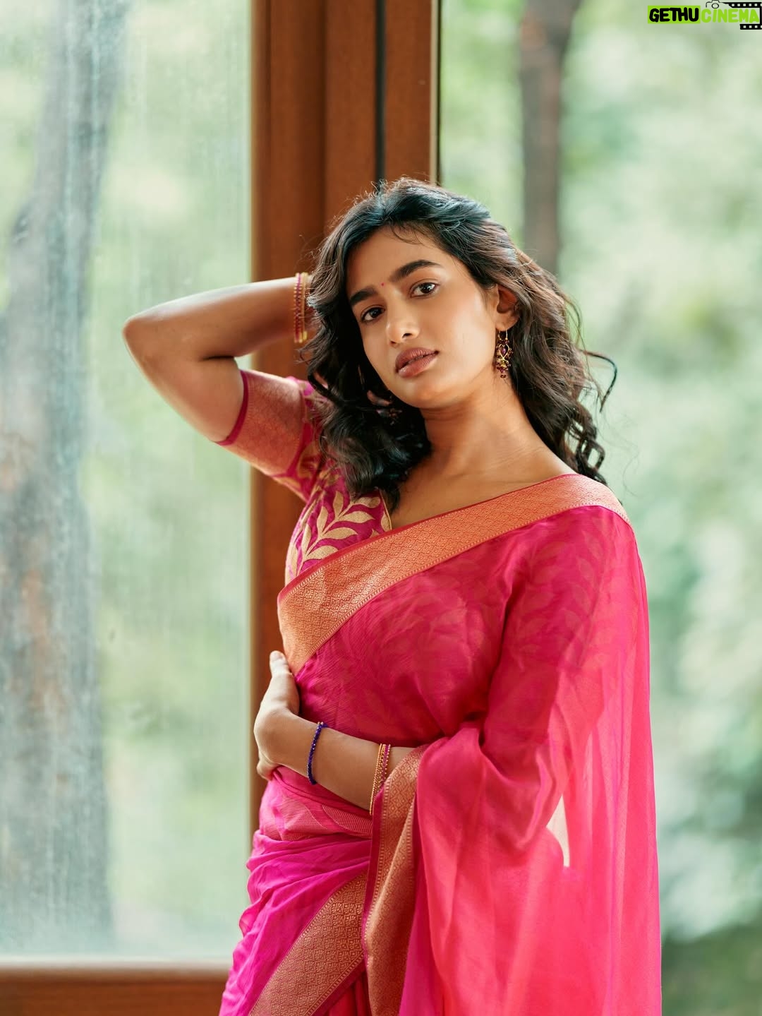 Anjali Anish - 6.9K Likes - Jelly’s Land 
.
.

Photos by @reflectionofmymemories 
Make up by @makeoverby_raj