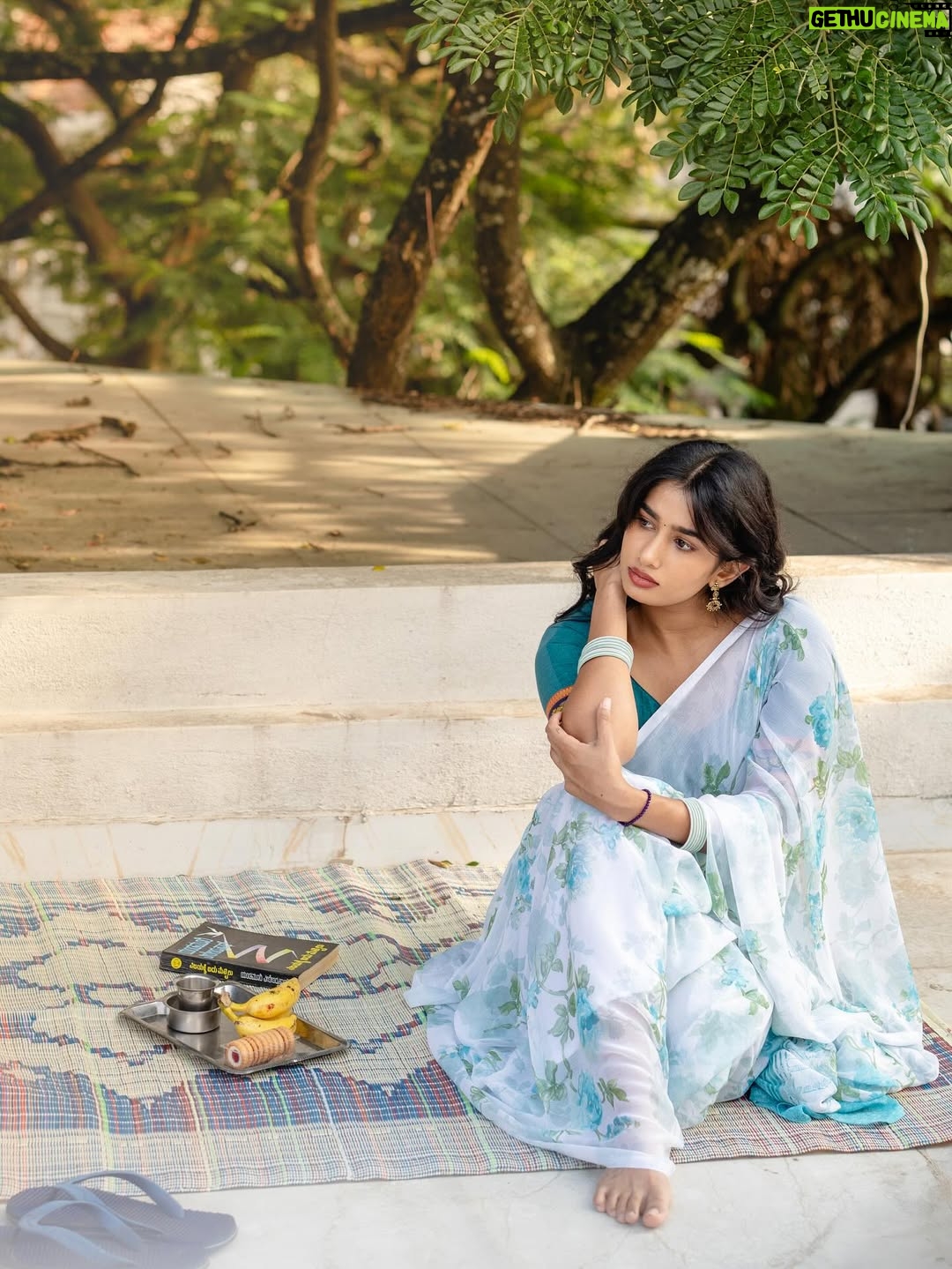Anjali Anish - 3.3K Likes - you, me and sweet nothings 🦋☕️🪷
.
@assyadesigner