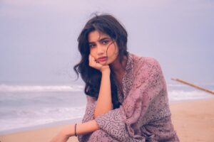 Anjali Anish Instagram - resting beach face 🌊