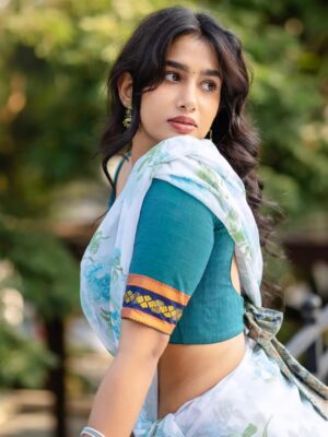 Anjali Anish Instagram - ☕️🌧️🌀🦋
.
.
Photos by @nithishayyod 
Outfit by @assyadesigner
