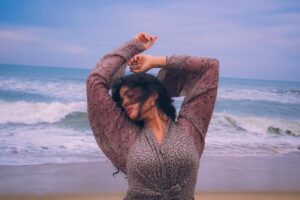 Anjali Anish Instagram - resting beach face 🌊