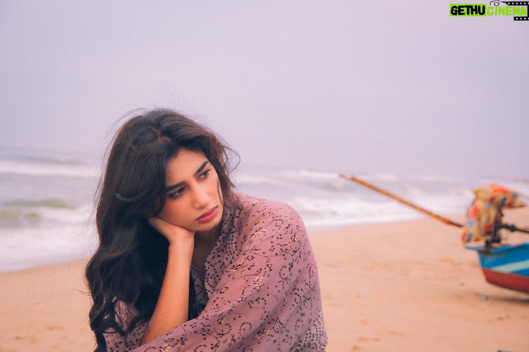 Anjali Anish - 3.1K Likes - resting beach face 🌊