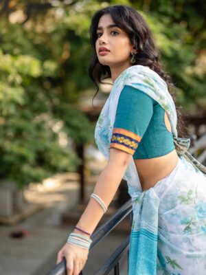 Anjali Anish Instagram - ☕️🌧️🌀🦋
.
.
Photos by @nithishayyod 
Outfit by @assyadesigner