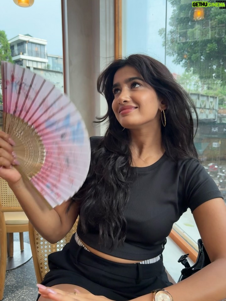 Anjali Anish - 2.9K Likes - nothing beats a jet2 holiday 🪭🐉