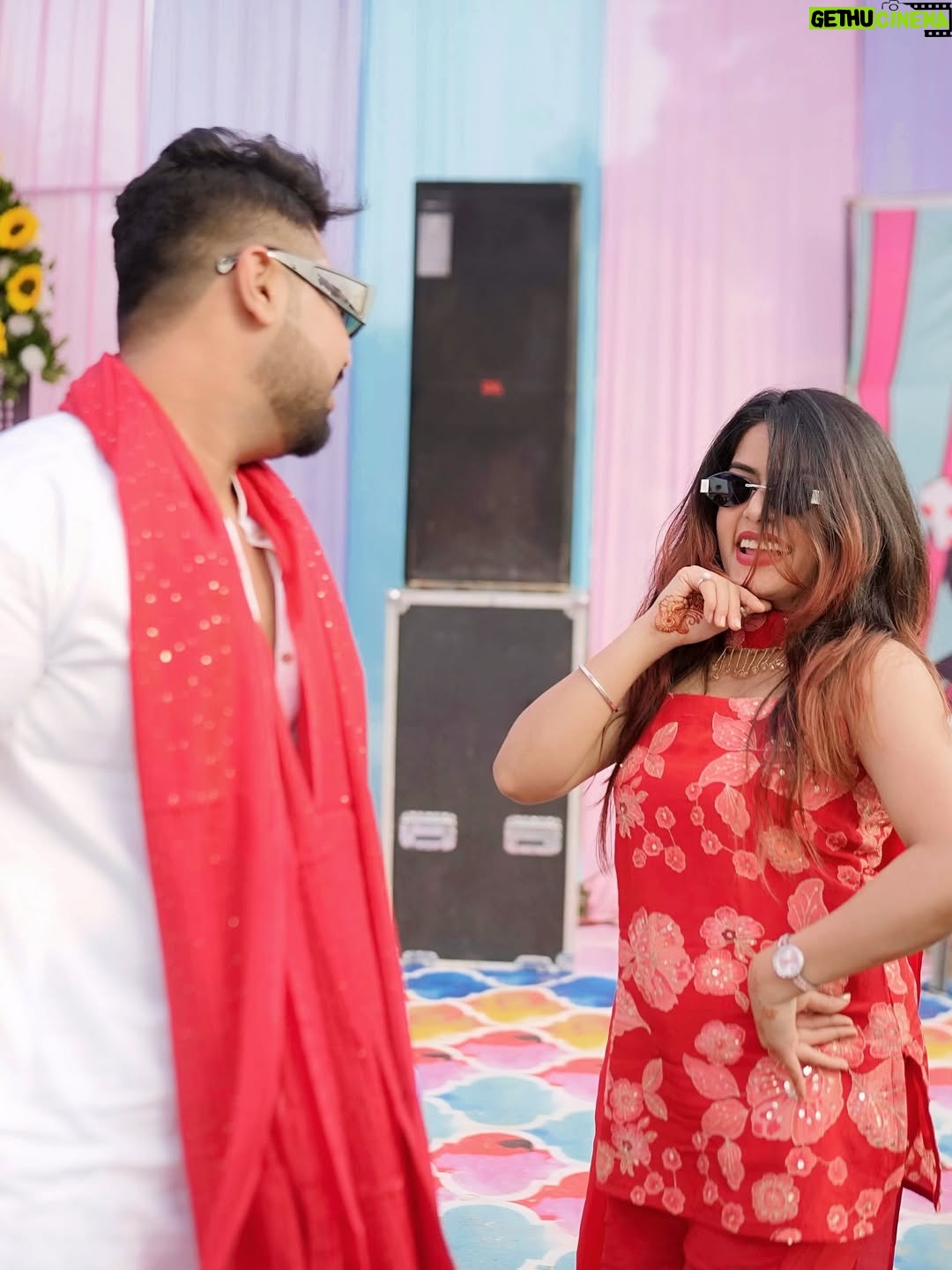 Anjali Jain - 2.7K Likes - Veerey di wedding🥳❤️
.
.
#wedding #trending #explore #fun #haldi