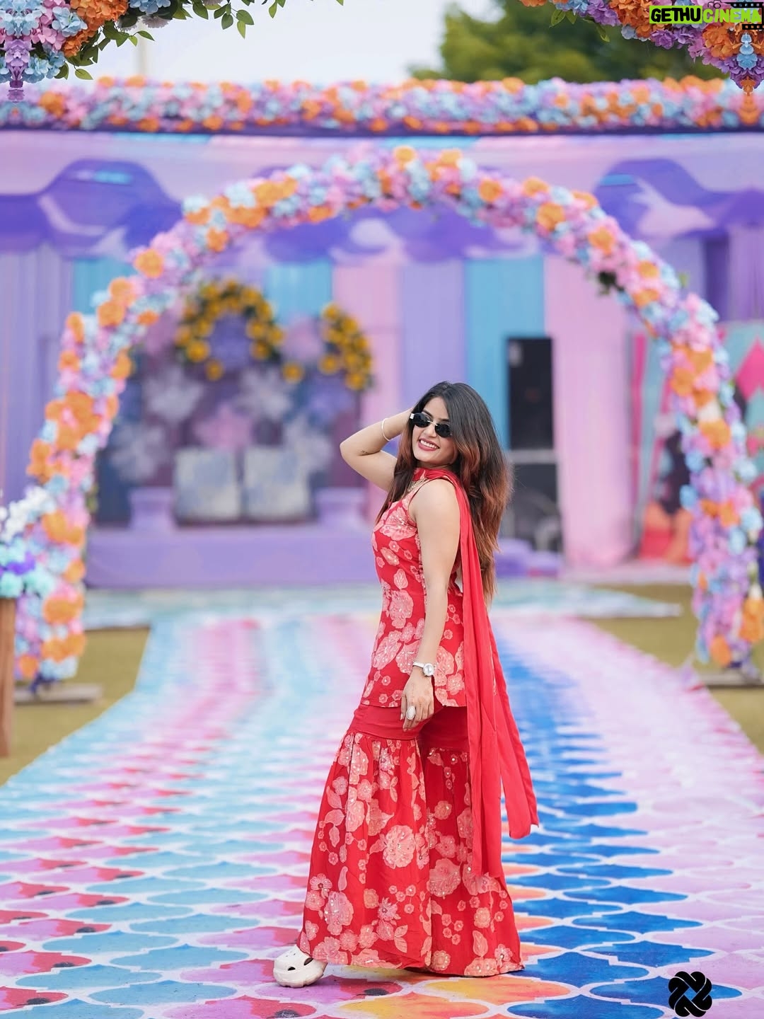 Anjali Jain - 2.7K Likes - Veerey di wedding🥳❤️
.
.
#wedding #trending #explore #fun #haldi