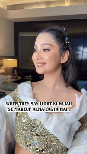 Anjali Manchanda Instagram - Yes Light play a very major role in enhancing your Makeup pictures.. but it doesn’t mean that without light you can’t show your skills❤️
Mua- @anjalimua
#makeupartist #glammakeuplook #softmakeuplook #anjalimua