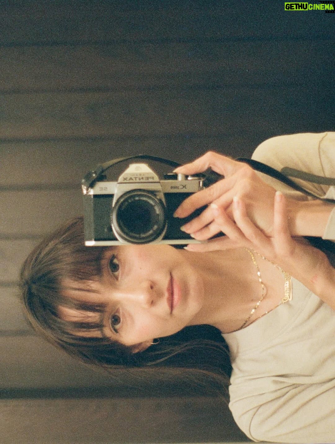 Anjelica Bette Fellini - 1.7K Likes - I’ve been meaning to make this page for a while….Today I did.

📷

Analog by Anjelica.