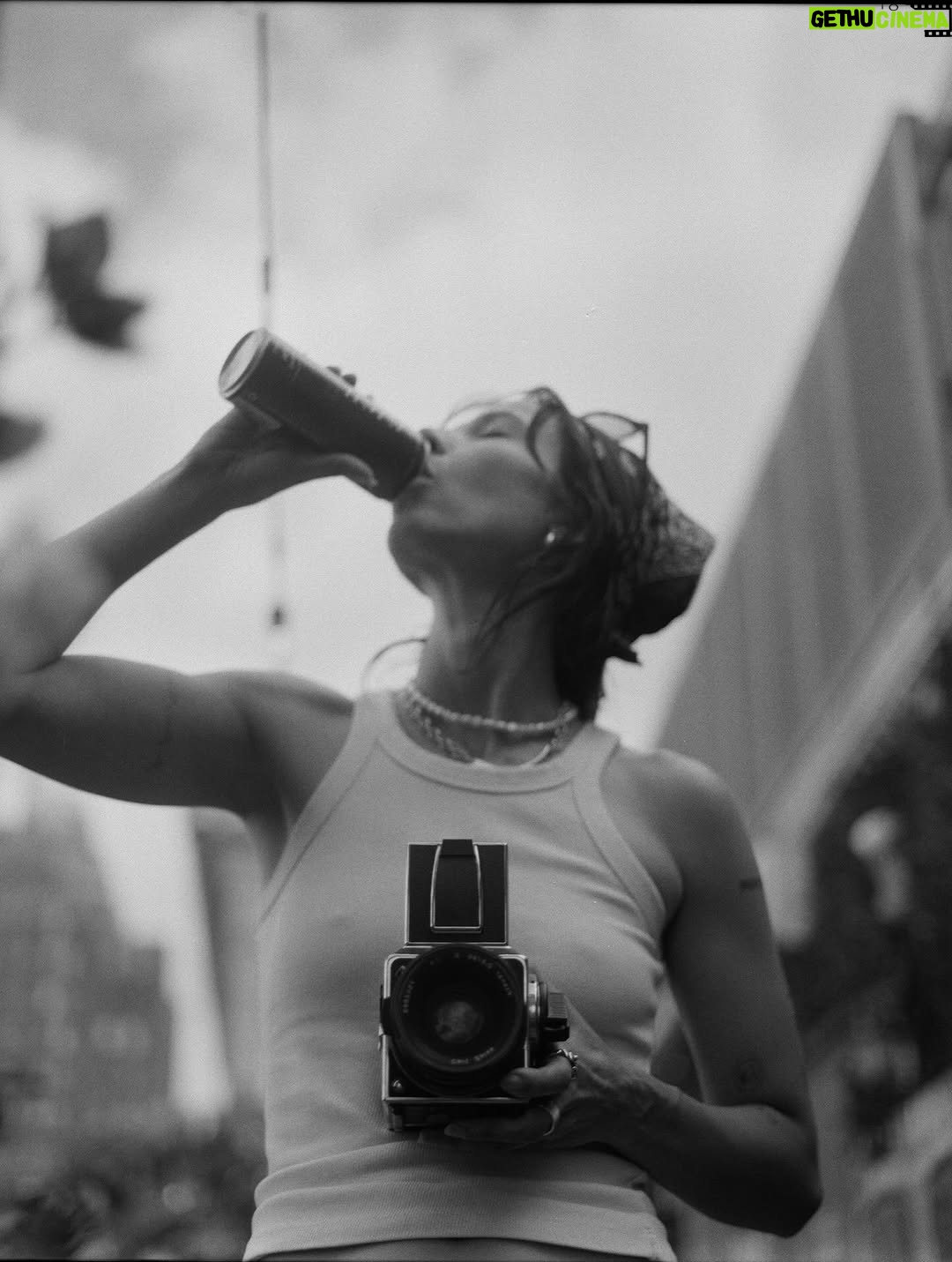 Anjelica Bette Fellini - 1.7K Likes - I’ve been meaning to make this page for a while….Today I did.

📷

Analog by Anjelica.