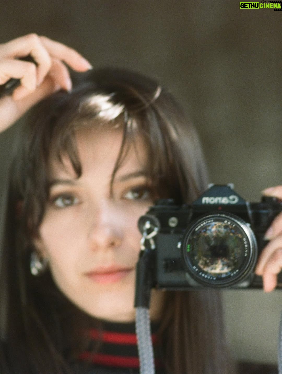 Anjelica Bette Fellini - 1.7K Likes - I’ve been meaning to make this page for a while….Today I did.

📷

Analog by Anjelica.