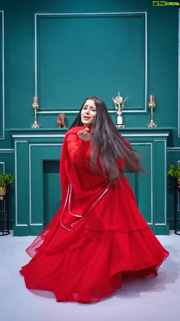 Anju Mor - 250.7K Likes - Ye dil🥲
(sound remove hogye the last reel ki so dubara upload kar rhe ) 
.
.
.
.
#anjumordance #anjumor #reelsinstagram #reelitfeelit