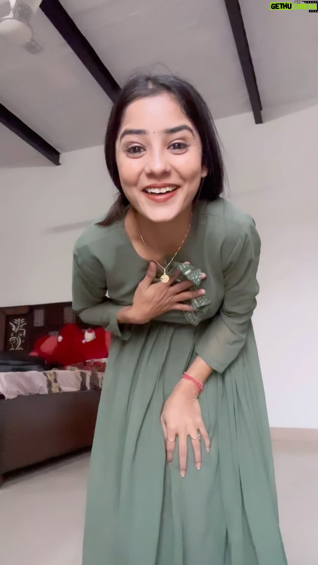 Anju Mor - 205.8K Likes - Pamper your lips with the nourishing touch of @dotandkey.skincare lip balms-the secret to soft and luscious lips!💋 They come in different tints & has SPF to give that sun protection too😍

Use my code ANJU to buy these lip balms and complete your lip care. 💗
.
.
.
#anjumordance #dotandkeyskincare #lipsbalm
