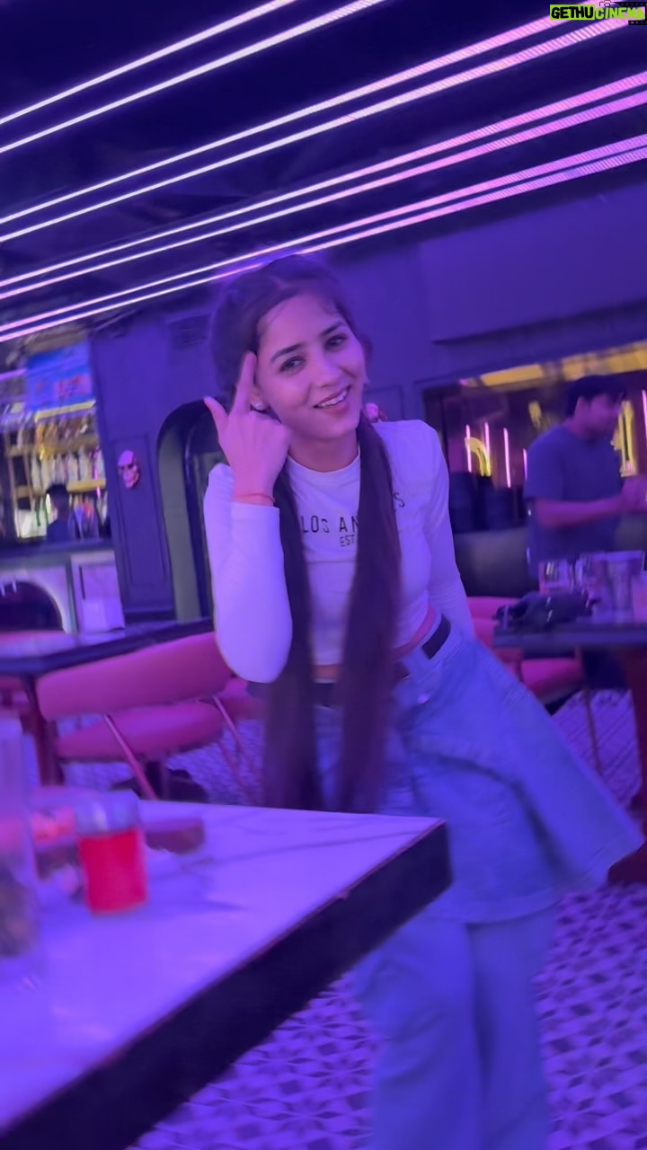 Anju Mor - 477.6K Likes - Mera diwanapn trending 🔥
.
.
#anjumor #anjumordance #reelitfeelit #reelsinstagram