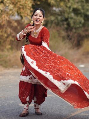 Anju Mor Instagram - Shudh Desi look😉
.
.
.
.
#anjumor #anjumordance #photo #photoshoot #instamood