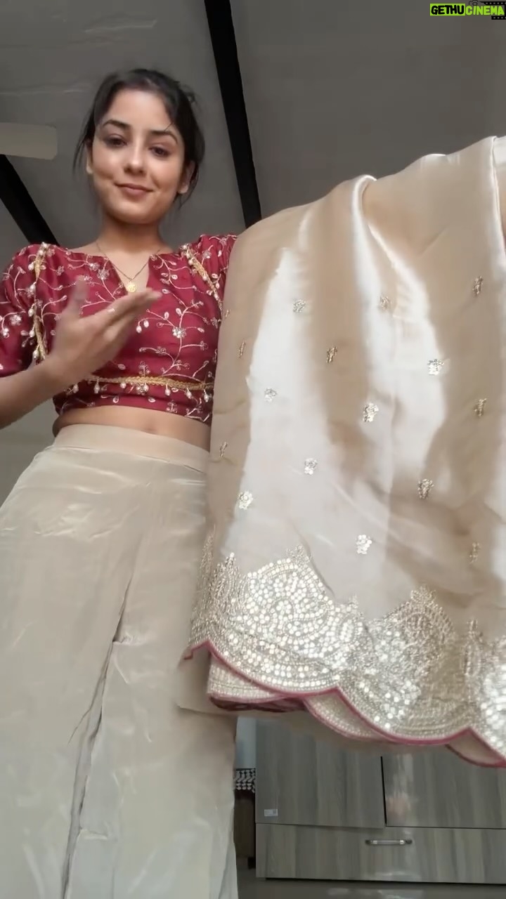 Anju Mor - 103.9K Likes - Let’s get ready for family function😍 | Anju Mor 
.
Saree by @ticklingcollections 
.
.
#anjumor #anjumordance #reelitfeelit #reelsinstagram #trendingreels
