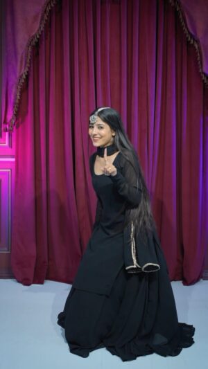 Anju Mor Instagram - Sach hi to kahati thi🫣
.
.
outfit @ticklingcollections
.
.
.
.
#anjumordance #anjumor #reelsvideo #reelsinstagram #reelitfeelit