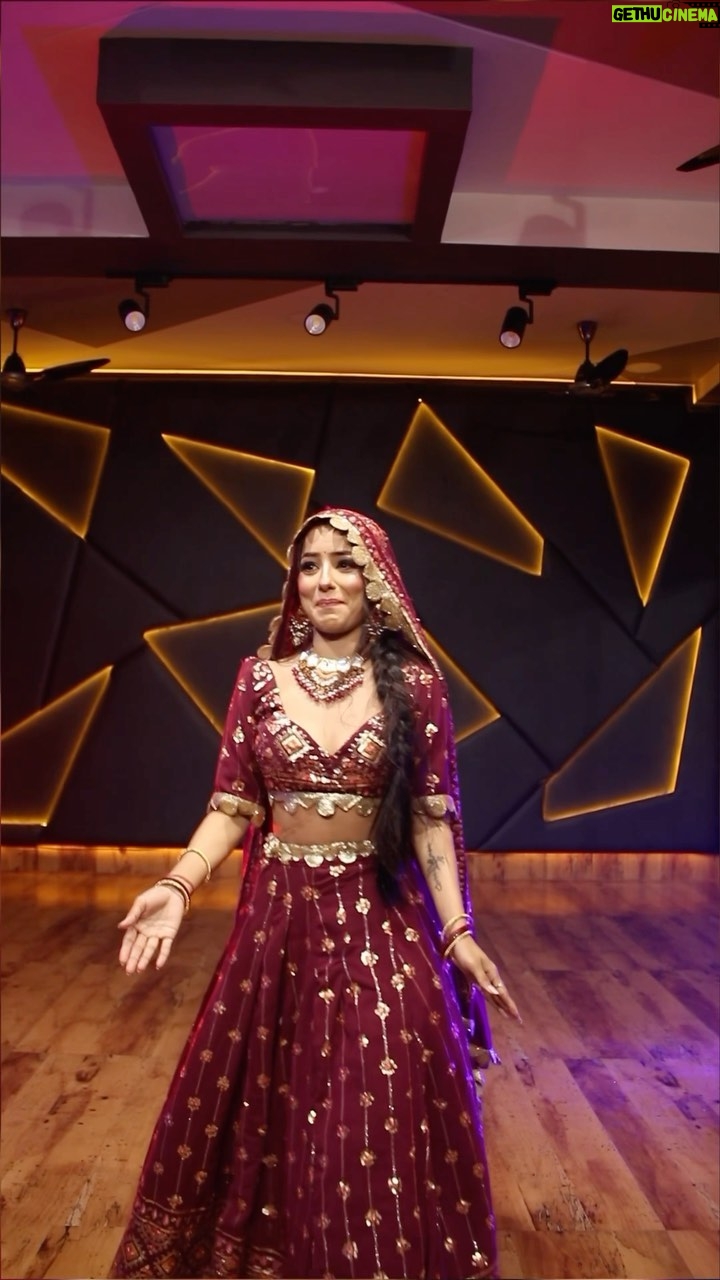 Anju Mor - 361.3K Likes - Ye bhot baar hota hai mere sath😂😛
.
.
.
#anjumordance #anjumor #reelsinstagram #reelitfeelit