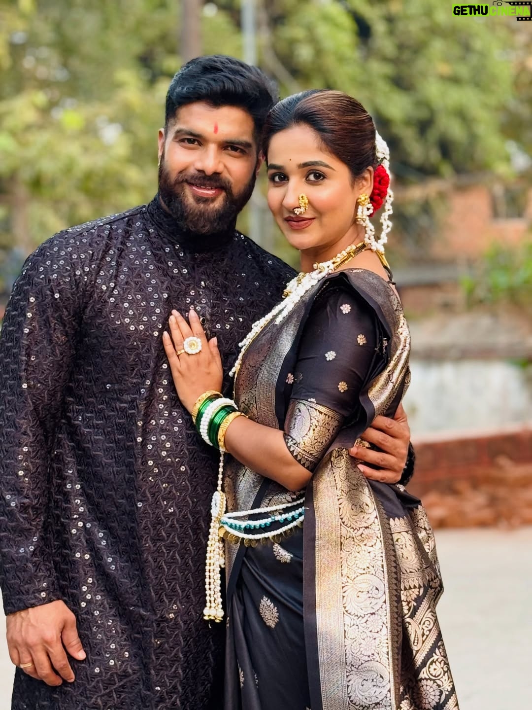 Ankita Raut - 36.2K Likes - माझा तिळगूळ..❤️🤩😍 @ankitaraut9official 
.
.
Jewellery- @floral_jewelsby_shreya 
Mua - @prathamesh_makeup_artist 
.
.
#amrutkonde #ankitachanavra #ankitaraut #couple #lovecouple