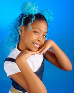 Anna Banner Instagram - KARIEBI - THE BLESSING WE PRAYED FOR 
•
God is undeniably gracious and glorious!
•
My baby is 10!!!! 🥰🥰🥰🥰🥰🥰 
Ada’m… Asa’m… I am truly blessed to have you as my child ❤️
I love you so much! 
Happy 10th birthday, my heartbeat! 💝
•
•
Outfit @heiresscouturenigeria 
Photography @eleanorgoodeyphotography 
Hair @hairssencekids 
#rainbowhigh #rainbowhighdolls
•
Music @neonadejo