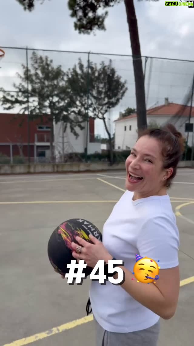 Anna Dereszowska - 676 Likes - #45 🥳

Jest super!
Trochę więcej siwych włosów, ale też więcej spokoju i mądrości — bilans na plus.😉

Jestem wdzięczna za absolutnie wszystko!
Za to, co osiągnęłam. Za to, co mnie otacza.
Ale przede wszystkim za Ludzi, którzy są ze mną na co dzień. 🥰

Chwilo trwaj! 🤍