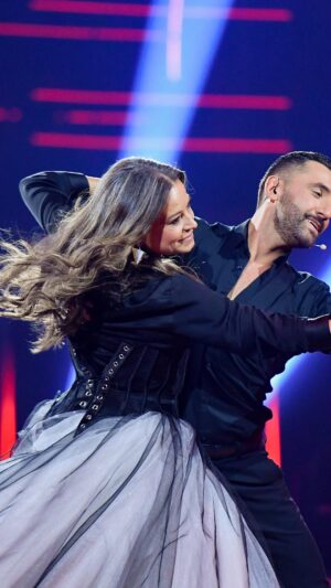 Anna Mucha Instagram - Jakby był 2006 rok 🔥♥️ Rafał i Ania w formie 🤩 #tanieczgwiazdami