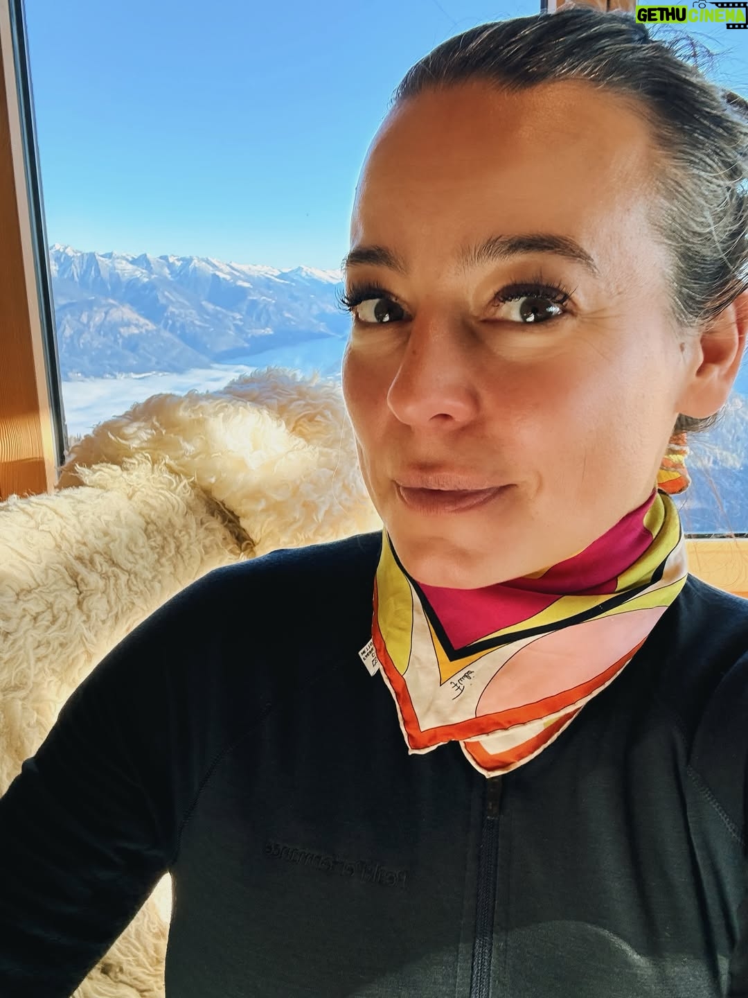 Anna Mucha - 4.9K Likes - znajdziecie mnie na górze ❄️🏂
