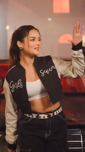 Annie Rana Instagram - Shi Gal Ae 💪🧨
.
.
#punjabisong #jasmeenakhtar #newpunjabisong #annierana #punjabimodel