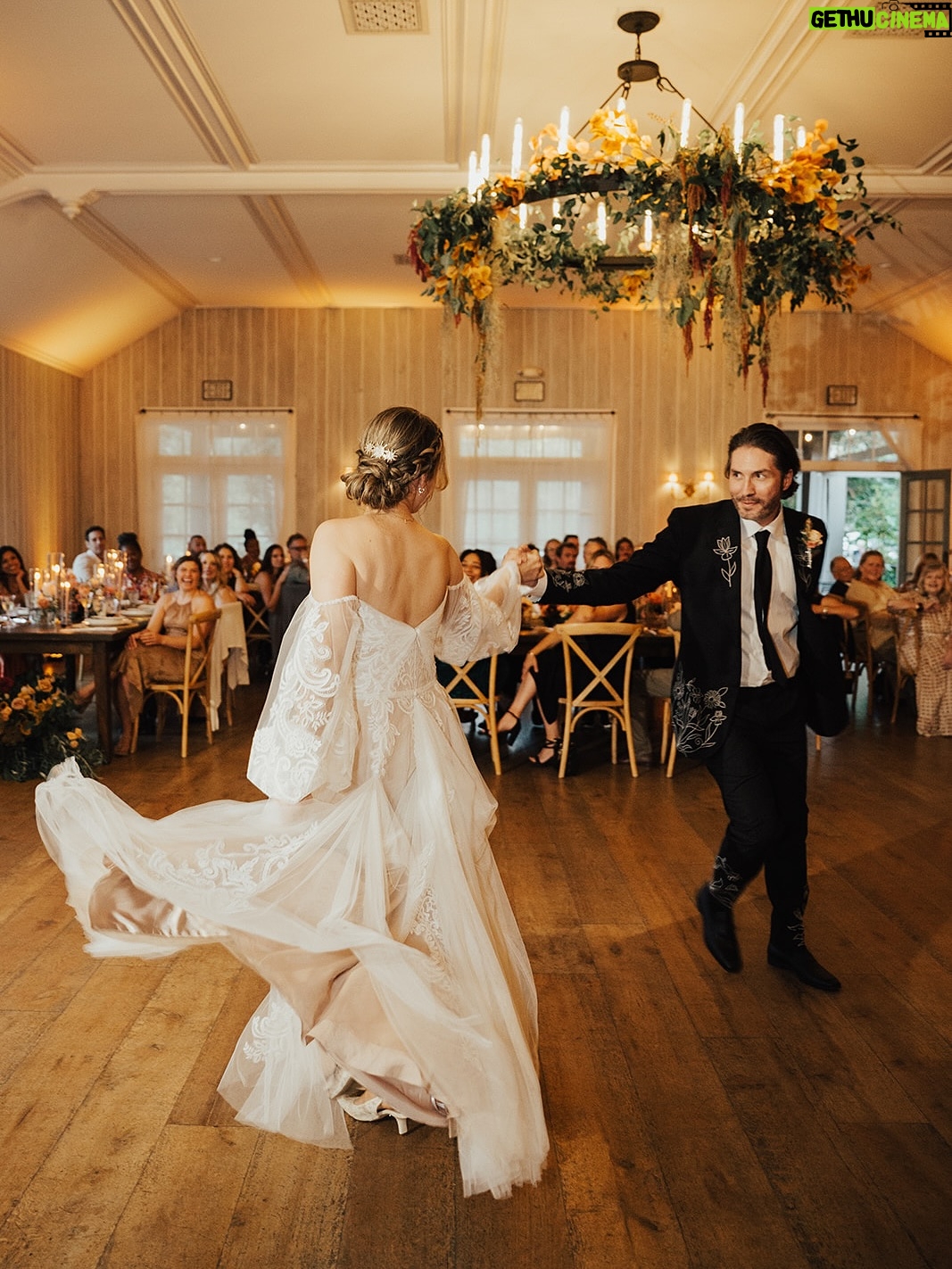 Annika Noelle - 16K Likes - A Ceremony at High Moon 🌖 10.05.25