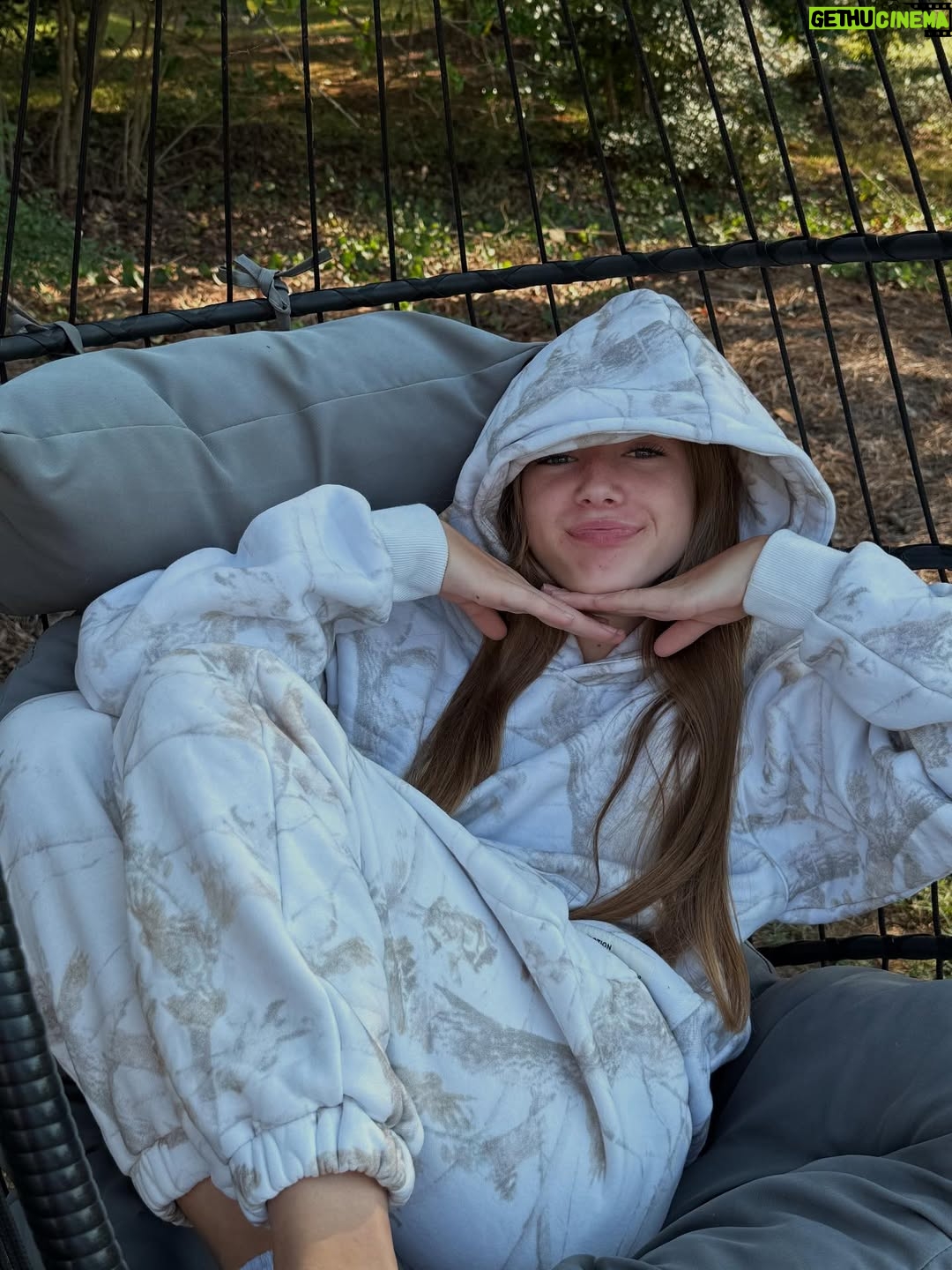 Anniston Price - 2K Likes - @comfrt has the perfect fall essentials for lounging  or play! Get 15% off your purchase with our code: Link is in our bio!