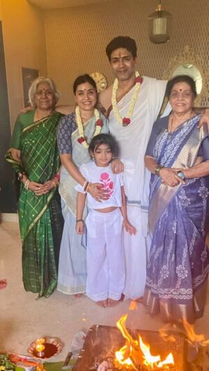 Anu Prabhakar Instagram - Happy Mother’s Day to our beautiful mothers! 
And wishes to all the amazing mothers out there! You are doing a great job! 🥰🥰🥰❤️❤️❤️!
#happymothersday #mothersarethebest #nandanaprabhakarmukherjee #anuprabhakarmukherjee #raghumukherjee #anuprabhakar