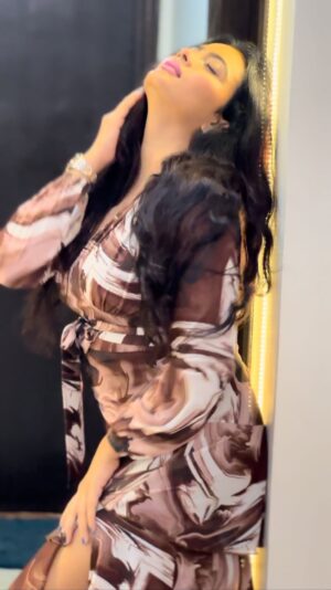 Anupama Prakash Instagram - SELF-LOVE IS THE mOST BEAUTIFUL OUTFIT you can
WEAR.❤️🥰
#badnewz #instagram #reels #explorepage #love #tiktok #instagood