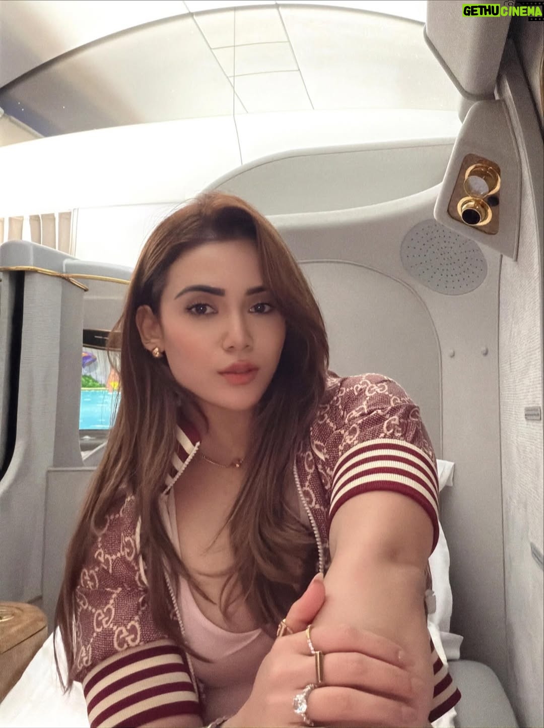 Apurva Mehrotra - 12.9K Likes - Quick escape from pollution ✈️
.
.
.
.
.
.
.
.
#fly #dubai #firstclass #emirates #travel #luxury #lifestyle #selfie #mood #good #vibes #blessed #happy #family #love #instafashion #instamood #instapic
