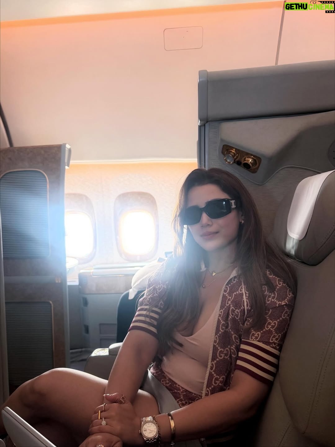 Apurva Mehrotra - 12.9K Likes - Quick escape from pollution ✈️
.
.
.
.
.
.
.
.
#fly #dubai #firstclass #emirates #travel #luxury #lifestyle #selfie #mood #good #vibes #blessed #happy #family #love #instafashion #instamood #instapic