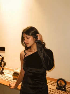 Aradhya Singh Instagram - I know that dress is karma🖤🕷️🔥✨