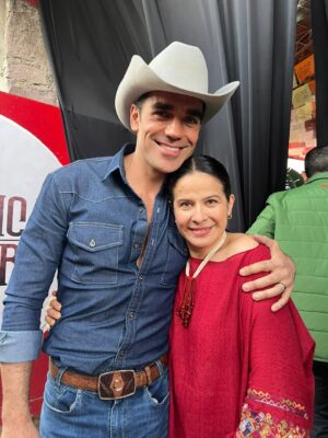 Arcelia Ramírez Instagram - Feliz de que “Domenica Montero” ya este disponible para ustedes en @vix!!! Y el 19 de enero por @canalestrellas! 
Qué placer haber sido parte de este proyecto! 
Que la disfruten! ♥️