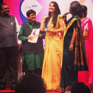 Archana Instagram - For #2016 was a roller coster ride for sure #memories #dump part deuX
1) The Ace Queen @aishwaryaraibachchan_arb for Sarbjit
2) Corporate hosting with the @sureshraina3
3) When you can put a smile on a sporty sportsperson 
4) Lonavala waX museum with full family - here my sister and my niece 🩷🩷🤪🤪🤪😝😝 laughter riot experience because my nephew was petrified by the almost real still statues 
5) Corporate show with Sonu Angel Sood ji 
6) uff this gorgeous multi talented BOMB Artist @shraddhakapoor and me in action pose 
7) my lovely friends in PODS - parents of downs✨ 🤩😭🫶🏻🫶🏻
8) Pilates with NMS for the first time ever 💪
9) ki & ka
10) @kiranbediofficial ji in my #navi̇mumbai for a inspiring event 🫶🏻🫶🏻🫶🏻 what a FANTASTIC orator and the vigour is just unbelievable 💪💪💪
11) Ansh our monkey boy & CHAYIJEE 🌟✨💛
12) @aliaabhatt @sidmalhotra for #kapoor&sons
13) @akshaykumar we just love his energy 🌟🌟🌟 trying hard to give us that kjo/kkk pout 😝😝 
14) @amitabhbachchan 🙏🙏🙏🙏 The Nucleus of Bollywood @middayindia event
15) Me being all Sabhya in my mum in law’s classy silk suit in my everyday radioshow 🥰 
16) OMG this insanely talented heart of a friend/celebrity/host/actor/dost @manieshpaul ki 2nd movie this i think …
17) @darshanravaldz miss his studio visits 🪬🪬🪬 
18) at a Mata ki chauki @akshaysharma1 🙏🙏🙏 
19) for airlift film … my chacha and my dad came to our radio show in to recount the Gulf war saga they had to face in 1990 @laxmichand.pania @shantilal_pania 
20) for a beauty of a father daughter film - PIKU @amitabhbachchan and me on the red carpet for @filmfare - in an embrace to share my admiration and gratitude for such heart melting AS ALWAYS OUTSTANDING performance by the God of Cinema 🫶🏻🫶🏻🫶🏻🫶🏻🫶🏻