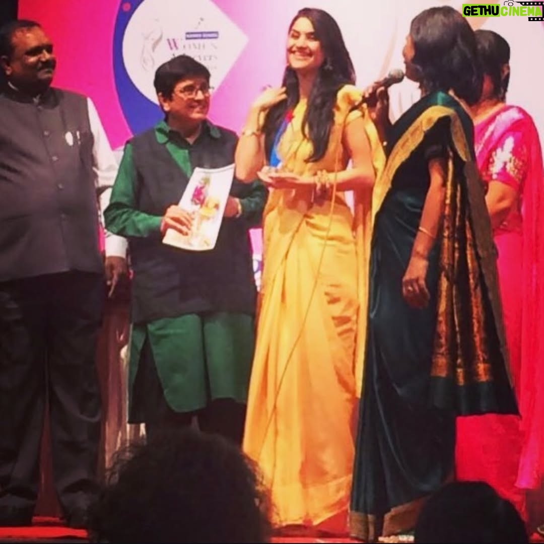 Archana - 12.3K Likes - For #2016 was a roller coster ride for sure #memories #dump part deuX
1) The Ace Queen @aishwaryaraibachchan_arb for Sarbjit
2) Corporate hosting with the @sureshraina3
3) When you can put a smile on a sporty sportsperson 
4) Lonavala waX museum with full family - here my sister and my niece 🩷🩷🤪🤪🤪😝😝 laughter riot experience because my nephew was petrified by the almost real still statues 
5) Corporate show with Sonu Angel Sood ji 
6) uff this gorgeous multi talented BOMB Artist @shraddhakapoor and me in action pose 
7) my lovely friends in PODS - parents of downs✨ 🤩😭🫶🏻🫶🏻
8) Pilates with NMS for the first time ever 💪
9) ki & ka
10) @kiranbediofficial ji in my #navi̇mumbai for a inspiring event 🫶🏻🫶🏻🫶🏻 what a FANTASTIC orator and the vigour is just unbelievable 💪💪💪
11) Ansh our monkey boy & CHAYIJEE 🌟✨💛
12) @aliaabhatt @sidmalhotra for #kapoor&sons
13) @akshaykumar we just love his energy 🌟🌟🌟 trying hard to give us that kjo/kkk pout 😝😝 
14) @amitabhbachchan 🙏🙏🙏🙏 The Nucleus of Bollywood @middayindia event
15) Me being all Sabhya in my mum in law’s classy silk suit in my everyday radioshow 🥰 
16) OMG this insanely talented heart of a friend/celebrity/host/actor/dost @manieshpaul ki 2nd movie this i think …
17) @darshanravaldz miss his studio visits 🪬🪬🪬 
18) at a Mata ki chauki @akshaysharma1 🙏🙏🙏 
19) for airlift film … my chacha and my dad came to our radio show in to recount the Gulf war saga they had to face in 1990 @laxmichand.pania @shantilal_pania 
20) for a beauty of a father daughter film - PIKU @amitabhbachchan and me on the red carpet for @filmfare - in an embrace to share my admiration and gratitude for such heart melting AS ALWAYS OUTSTANDING performance by the God of Cinema 🫶🏻🫶🏻🫶🏻🫶🏻🫶🏻