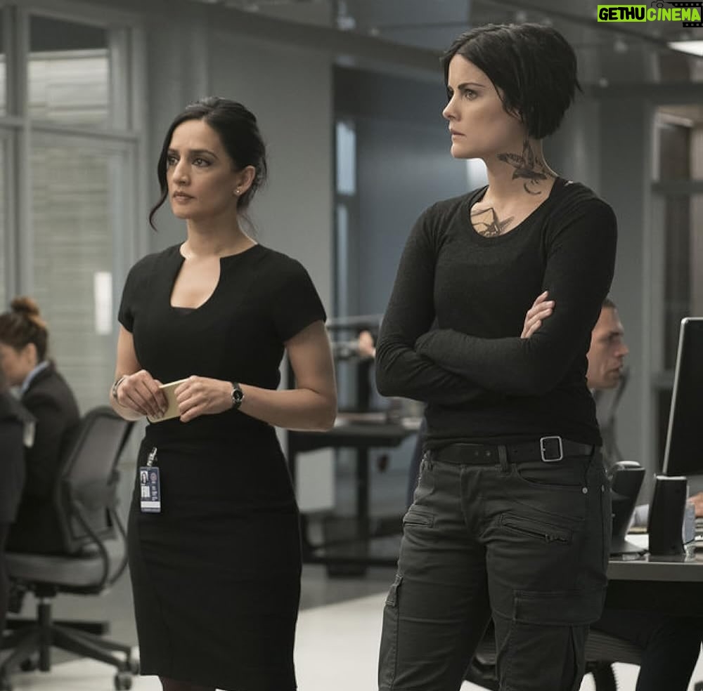 Archie Panjabi - 14.8K Likes - Word on the street… Blindspot hit the No. 1 spot on Netflix after just a week of being added! 

So fun to be a part of this one and love to see that you all are enjoying it too!! 

Creator: @martingero 
Cast: @jaimiealexander @ashleythejohnson @sullygram77 @audreyesparza @brocolirobbrown @pj_byrne @ennisesmer