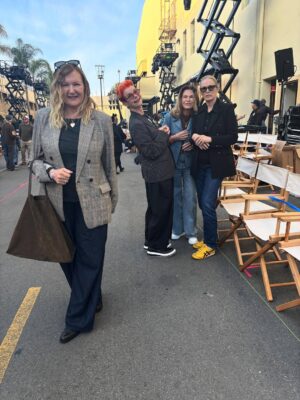 Arianne Phillips Instagram - VOGUE WORLD HOLLYWOOD pt1. bts 
…
Thank you Anna Wintour @voguemagazine 
VOGUE WORLD x HOLLYWOOD
 The  conversation between costume design and fashion design in the pages of Vogue and on the runway live . 
It was a thrill to be alongside my costume designer colleagues and friends to celebrate their work and our craft  while honoring our community 
 100% of proceeds from ticket sales benefiting @alifeinthearts with a special initiative benefiting members of the costume community who were impacted by the 2025 California wildfires.
SPECIAL THANK YOU to the G.O.A .T @lisaloveofficial whose vision , brilliance is unmatched 🙌🏼 🙏🏼 ♥️
Thank you to @guiducci ♥️ @juancp ♥️
AND @alex_jordan_harrington ♥️whose talent , insight , patience , humor and friendship  is deeply appreciated. Thank you 🙏🏼 @leilaa for your grace and excellence 🙏🏼
👉🏼 fitting day @maria.themarias  as “Wallis Simpson / Duchess Of Windsor “ from W.E 
👉🏼 backstage credentials 
👉🏼 fitting boards w/ dream cast @sergiokletnoy 
👉🏼 fitting @scarbarbar @wa1i__ “Johnny &June”
Walk The Line 
👉🏼 fitting @abbychampion as “Sharon Tate”
Once Upon A Time In Hollywood 
👉🏼 G.O.A.T’s everywhere @patmcgrathreal @jimmypaulhair @shirleykurata @thesandypowell 
👉🏼 100 hair & makeup stations 👋🏼 @mistercorvette 
👉🏼 master of ceremonies & secret sauce wizard of 👌🏼@alex_jordan_harrington 
👉🏼 walking the walk  @stephengalloway 
👉🏼 rehearsal with @thesandypowell @stephengalloway 
👉🏼 front row ready 
👉🏼 costume designer rehearsal @jacquielwest @thesandypowell @colleenatwoodofficial @lisaloveofficial 
👉🏼 genius summit @fatima_noir @stephengalloway 
👉🏼 @alex_jordan_harrington fashion run-thru
👉🏼 backstage 
👉🏼 @shirleykurata  making magic in her fittings
👉🏼 fitting still w/ Nashville cutie Scarlet & Wali 👌🏼
👉🏼 I spy  the great @milenacanonero.official fitting with Alex Harrington & Vogue team 
👉🏼 the day before at home  my own private run-thru figuring out my look 😝
#vogueworldhollywood #ariannearchive