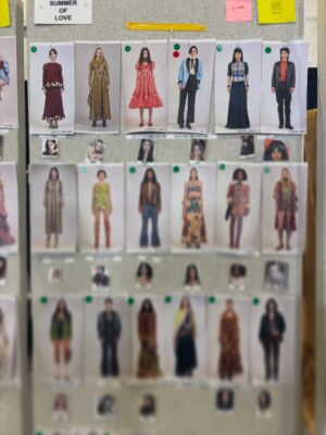 Arianne Phillips Instagram - VOGUE WORLD HOLLYWOOD pt1. bts 
…
Thank you Anna Wintour @voguemagazine 
VOGUE WORLD x HOLLYWOOD
 The  conversation between costume design and fashion design in the pages of Vogue and on the runway live . 
It was a thrill to be alongside my costume designer colleagues and friends to celebrate their work and our craft  while honoring our community 
 100% of proceeds from ticket sales benefiting @alifeinthearts with a special initiative benefiting members of the costume community who were impacted by the 2025 California wildfires.
SPECIAL THANK YOU to the G.O.A .T @lisaloveofficial whose vision , brilliance is unmatched 🙌🏼 🙏🏼 ♥️
Thank you to @guiducci ♥️ @juancp ♥️
AND @alex_jordan_harrington ♥️whose talent , insight , patience , humor and friendship  is deeply appreciated. Thank you 🙏🏼 @leilaa for your grace and excellence 🙏🏼
👉🏼 fitting day @maria.themarias  as “Wallis Simpson / Duchess Of Windsor “ from W.E 
👉🏼 backstage credentials 
👉🏼 fitting boards w/ dream cast @sergiokletnoy 
👉🏼 fitting @scarbarbar @wa1i__ “Johnny &June”
Walk The Line 
👉🏼 fitting @abbychampion as “Sharon Tate”
Once Upon A Time In Hollywood 
👉🏼 G.O.A.T’s everywhere @patmcgrathreal @jimmypaulhair @shirleykurata @thesandypowell 
👉🏼 100 hair & makeup stations 👋🏼 @mistercorvette 
👉🏼 master of ceremonies & secret sauce wizard of 👌🏼@alex_jordan_harrington 
👉🏼 walking the walk  @stephengalloway 
👉🏼 rehearsal with @thesandypowell @stephengalloway 
👉🏼 front row ready 
👉🏼 costume designer rehearsal @jacquielwest @thesandypowell @colleenatwoodofficial @lisaloveofficial 
👉🏼 genius summit @fatima_noir @stephengalloway 
👉🏼 @alex_jordan_harrington fashion run-thru
👉🏼 backstage 
👉🏼 @shirleykurata  making magic in her fittings
👉🏼 fitting still w/ Nashville cutie Scarlet & Wali 👌🏼
👉🏼 I spy  the great @milenacanonero.official fitting with Alex Harrington & Vogue team 
👉🏼 the day before at home  my own private run-thru figuring out my look 😝
#vogueworldhollywood #ariannearchive