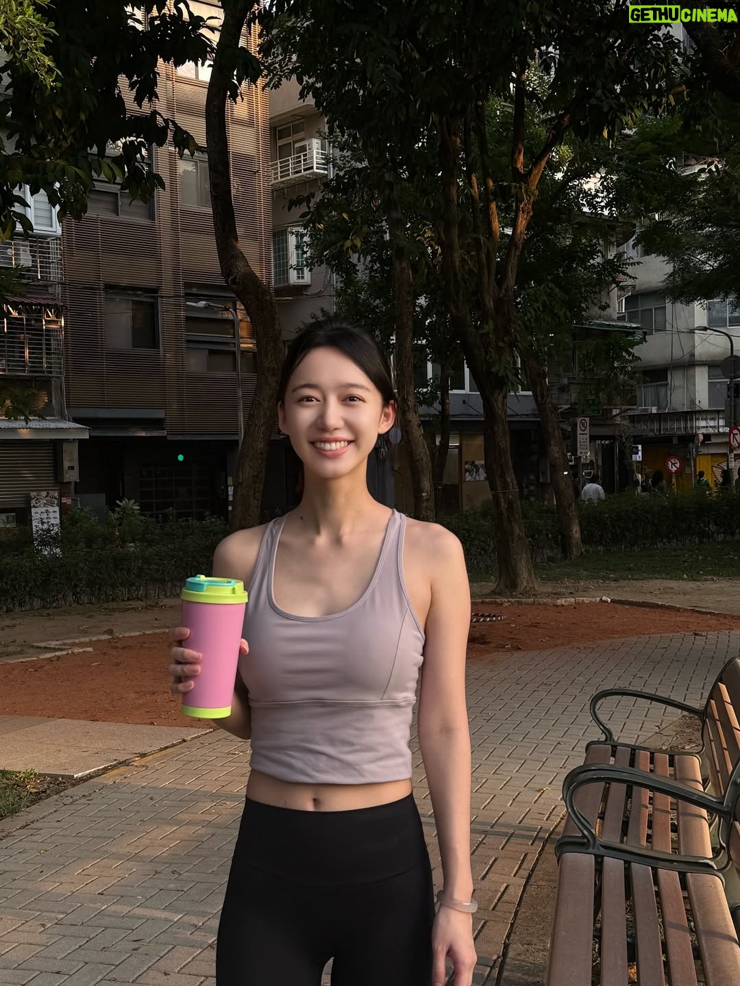 Arlena Chang - 2.4K Likes - Train. Rest. Repeat.🩷🧘‍♀️
最近的我