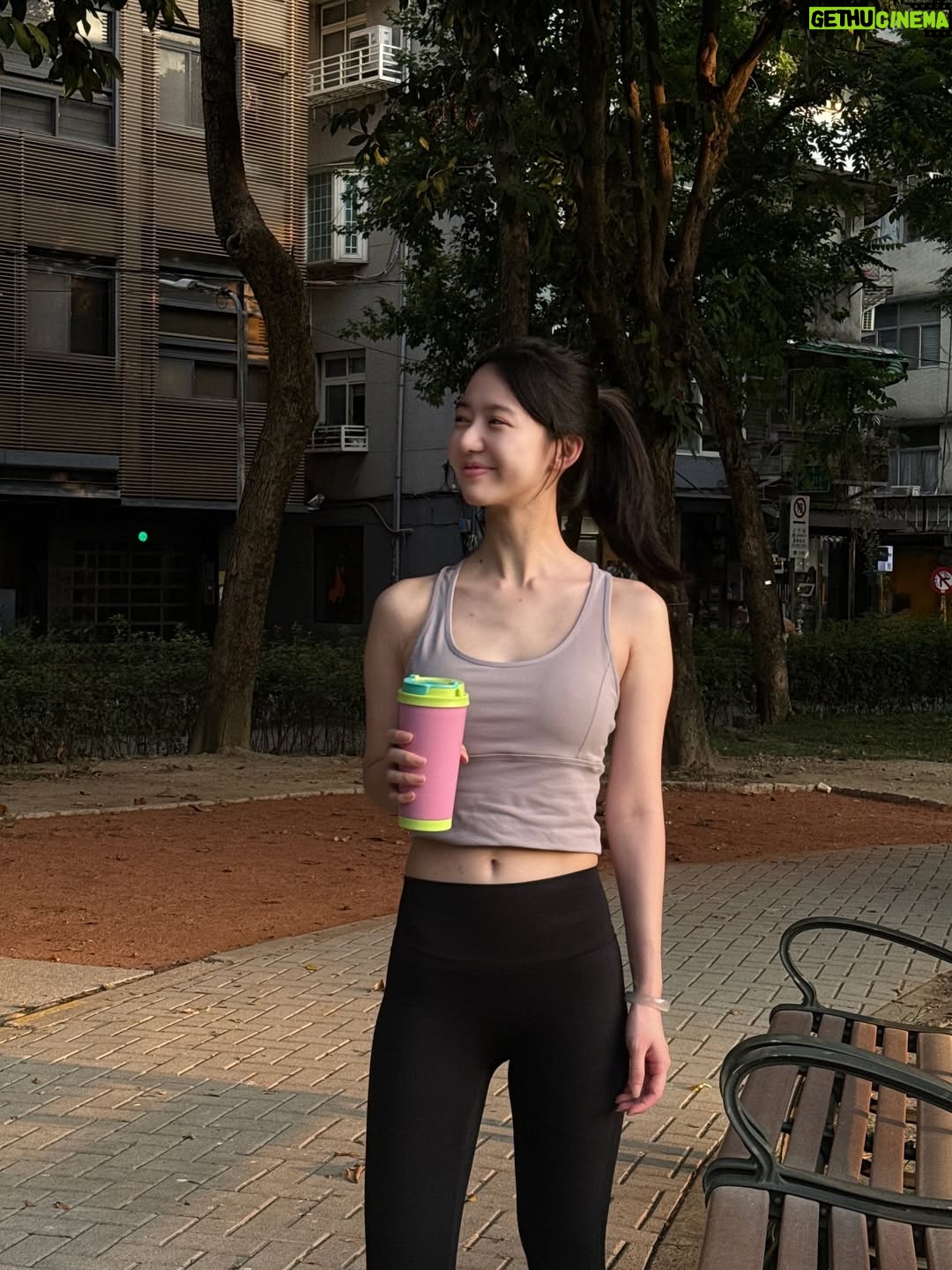 Arlena Chang - 2.4K Likes - Train. Rest. Repeat.🩷🧘‍♀️
最近的我
