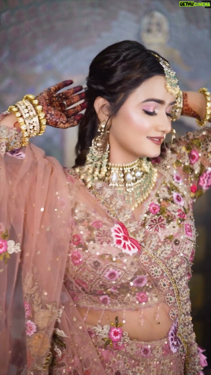 Arohi Khurana - 410.7K Likes - Ab mujhe mera Prem Kumar😂pehchan hi nhi Payega😂