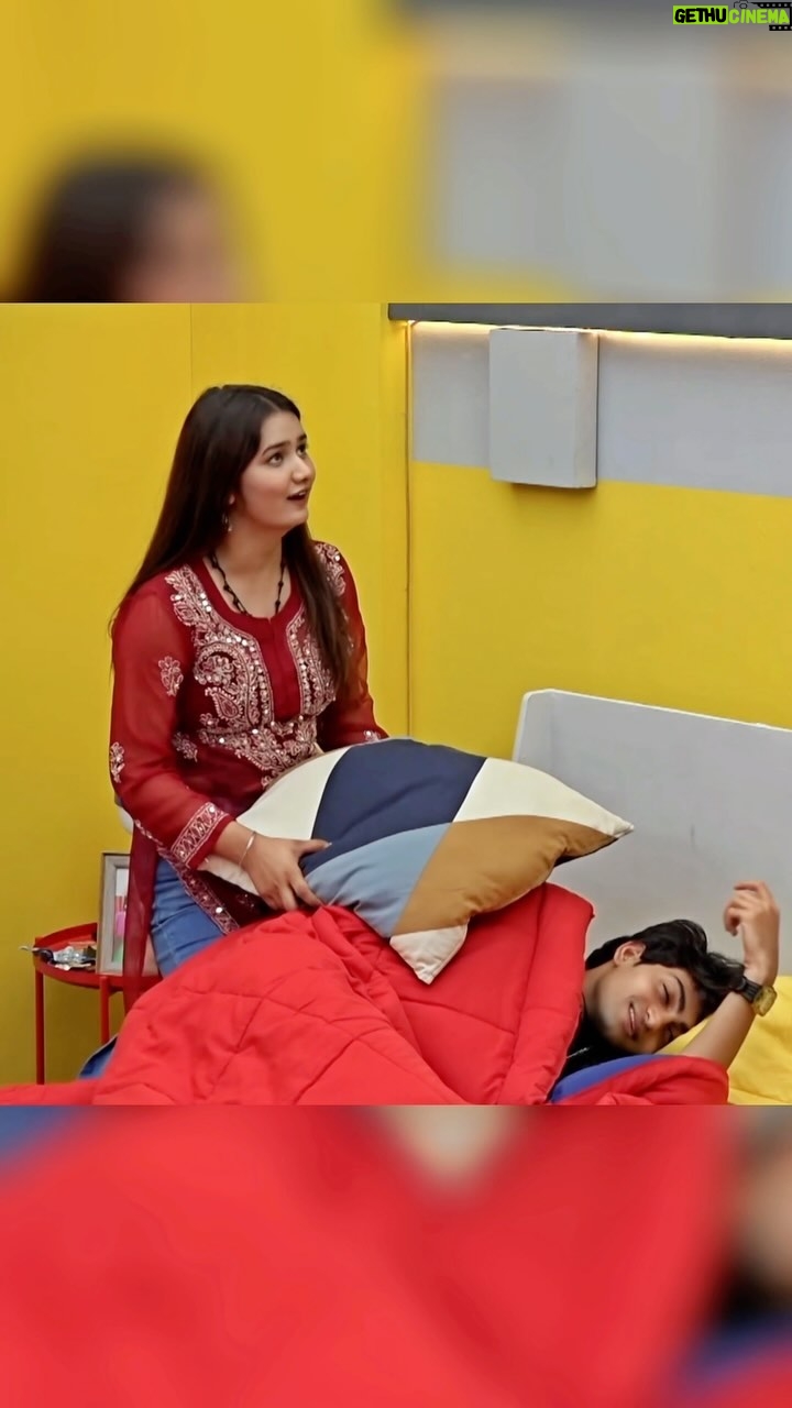 Arohi Khurana - 615.4K Likes - Arohi and chill friendship in playgroud ❤️🫶

Aap Sab itna Pyaar De Rahe Ho Dil Se Shuriya Aap Sab Ka ❤️🥺

Let's Bring the Trophy Home🏆❤️

@amazonminitv

#PlayGroundS3 #ArohiKhurana #chillgamer