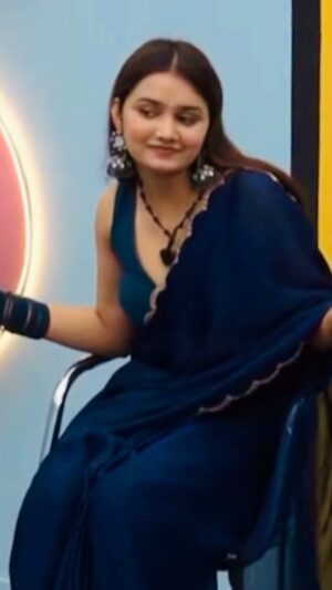 Arohi Khurana Instagram - Finally Full Entertainment Ke Sath Main PLAYGROUND Mein Aa Chuki Hu 🥰Dhamaal Machane
Aap Sab bas Pyaar Aur Support Banaye Rakhna ❤️😇
@amazonminitv @playground_global
#playgrounds #playgroundglobal