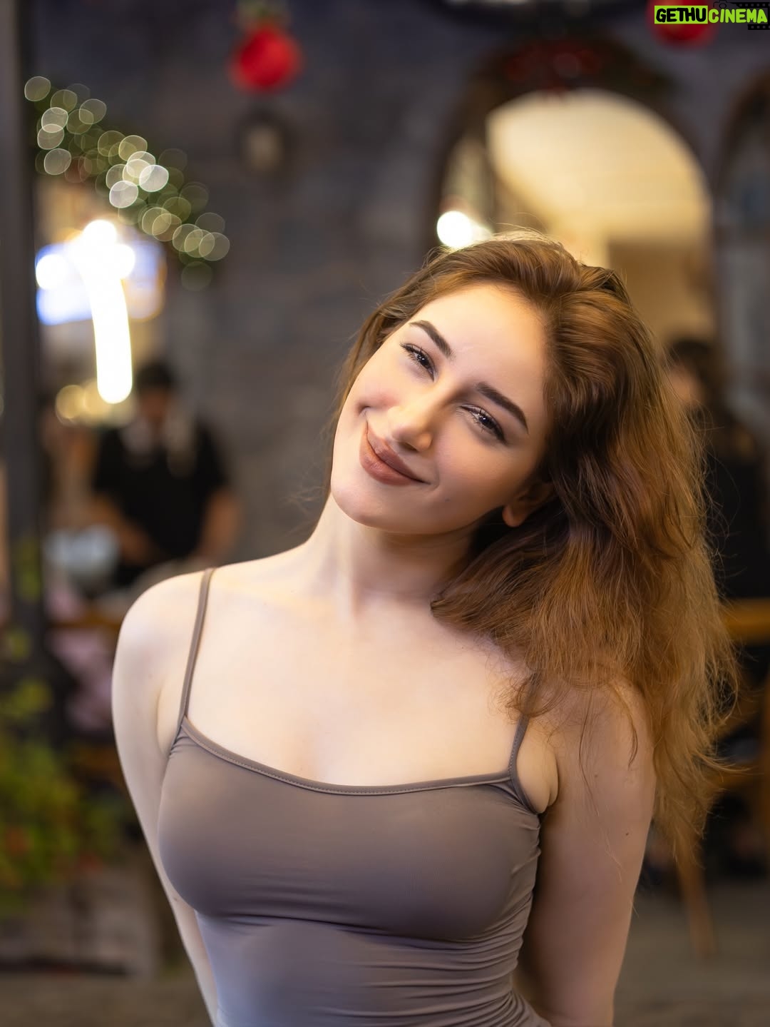 Aroob Khan - 11.4K Likes - ✨✨